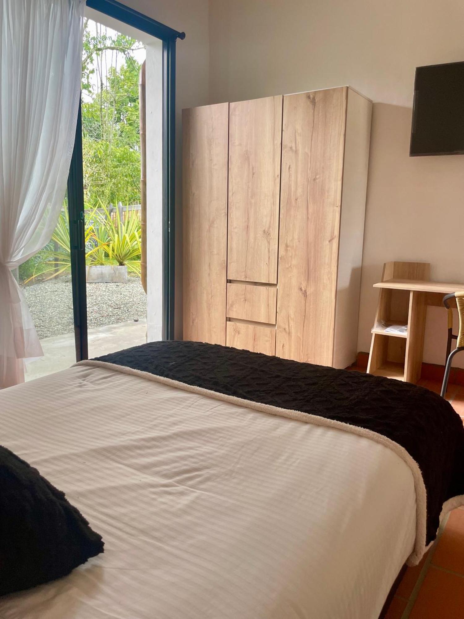 Ecohotel Alma Calarca Exterior photo